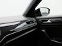 Volkswagen T-Roc 1.5 TSi 150 Pk Automaat Sport Business R-Line | Stoel/Stuurverwarming | Beats Audio | Panorama dak | Keyless | Camera | Trekhaak | 19 Inch