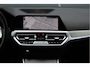 BMW 3-Serie 318i Business Edition | M-PAKKET | SCHUIFDAK | HIFI | CAMERA |