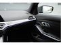 BMW 3-Serie 318i Business Edition | M-PAKKET | SCHUIFDAK | HIFI | CAMERA |
