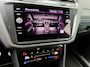 Volkswagen Tiguan 1.4 TSI eHybrid R-Line Pano IQ Light Matrix Trekhaak Ambi