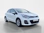 Kia Rio 1.2 CVVT ExecutiveLine | Climate control | Stoel + stuurverwarming | Navigatie | Parkeersensoren | 16 inch LM-velgen | Bluetooth |