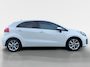 Kia Rio 1.2 CVVT ExecutiveLine | Climate control | Stoel + stuurverwarming | Navigatie | Parkeersensoren | 16 inch LM-velgen | Bluetooth |