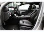 Mercedes-Benz E-klasse 200 AMG | Pano | Night | Virtual | Carbon | Burmester | Camera | Sfeer | Trekhaak | Stoelverwarming | LED | Keyless | Carplay | Nappa Leder | NAP | Dealer Onderhouden | Garantie