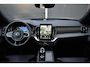 Volvo XC90 T8 Plug-in hybrid AWD Ultra Dark Exec. Ed. | Verwarmde, Geventileerde en Masserende Voorstoelen | Luchtvering | Panoramisch Schuif-/Kanteldak | 360º Camera | Getint Glas | Bowers & Wilkins premium Audio | 22" lichtmetalen velgen | Adaptieve Cruise Control |