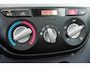 Toyota RAV4 2.0-16V VVT-i Sol | Lichtmetalen velgen | spatbordverbreders in carrosseriekleur | monotone carrosseriekleur | airconditioning | elektrisch bedienbare portierramen achter (5-drs) | lederen stuurwiel e