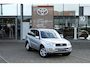 Toyota RAV4 2.0-16V VVT-i Sol | Lichtmetalen velgen | spatbordverbreders in carrosseriekleur | monotone carrosseriekleur | airconditioning | elektrisch bedienbare portierramen achter (5-drs) | lederen stuurwiel e