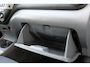 Toyota RAV4 2.0-16V VVT-i Sol | Lichtmetalen velgen | spatbordverbreders in carrosseriekleur | monotone carrosseriekleur | airconditioning | elektrisch bedienbare portierramen achter (5-drs) | lederen stuurwiel e
