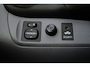 Toyota RAV4 2.0-16V VVT-i Sol | Lichtmetalen velgen | spatbordverbreders in carrosseriekleur | monotone carrosseriekleur | airconditioning | elektrisch bedienbare portierramen achter (5-drs) | lederen stuurwiel e
