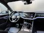 Volkswagen Touareg 3.0 TSi eHybrid R - Pano Trekhaak Lucht