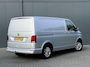 Volkswagen Transporter 2.0 TDI 150 PK HIGHLINE / DSG AUTOMAAT / L1H1 / SORTIMO INRICHTING / TREKHAAK / CAMERA / ADAPTIVE CRUISE / ACHTERKLEP