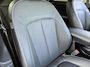 Hyundai Ioniq 5 Lounge 77.4 kWh / SOH 99% / Fabrieksgarantie tot 07-2028 / Dealer onderhouden / 1.600 kg afn. trekhaak / head-up display / Stoelventilatie / Stuur-, stoel- & achterbankverwarming / 20"  LM wielen / warmtepomp / CCS snellader /