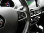 Renault Clio 1.2 TCe Intens 119pk Automaat | Camera | Keyless | Alcantara Sportstoelen Verwarmd | Cruise Control | LED Koplampen | DAB | Navigatie | Park Assist | 16"L.M