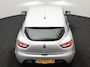 Renault Clio 1.2 TCe Intens 119pk Automaat | Camera | Keyless | Alcantara Sportstoelen Verwarmd | Cruise Control | LED Koplampen | DAB | Navigatie | Park Assist | 16"L.M