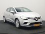Renault Clio 1.2 TCe Intens 119pk Automaat | Camera | Keyless | Alcantara Sportstoelen Verwarmd | Cruise Control | LED Koplampen | DAB | Navigatie | Park Assist | 16"L.M