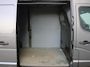 Renault Master T33 2.3 dCi L2H2 Stop & Start | Automaat | Trekhaak | Camera | Airco | Navi | Cruise | 16" LM | PDC | Licht-/regensensor | Volledig betimmerd |