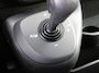 Renault Master T33 2.3 dCi L2H2 Stop & Start | Automaat | Trekhaak | Camera | Airco | Navi | Cruise | 16" LM | PDC | Licht-/regensensor | Volledig betimmerd |