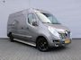 Renault Master T33 2.3 dCi L2H2 Stop & Start | Automaat | Trekhaak | Camera | Airco | Navi | Cruise | 16" LM | PDC | Licht-/regensensor | Volledig betimmerd |