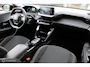 Peugeot e-208 EV Active 50 kWh, Geel metallic, Clima, Cruise, Navi/App connect