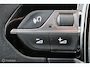 Peugeot e-208 EV Active 50 kWh, Geel metallic, Clima, Cruise, Navi/App connect