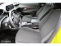 Peugeot e-208 EV Active 50 kWh, Geel metallic, Clima, Cruise, Navi/App connect