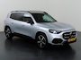 Mercedes-Benz GLB 180 Business Solution AMG 7p. | Night | 3e zitrij | Trekhaak | Panoramadak | Memory | Multibeam LED | Sfeerverlichting |