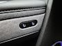 Hyundai Ioniq 5 Lounge 77.4 kWh / SOH 99% / Dealer onderhouden / Trekhaak 1.600 kg / Panoramadak / warmtepomp / Stoelventilatie / head-up display / Stuur-, stoel- en achtebankverwarming / 20" LM wielen / elektrisch achterklep / Apple Carplay Android Auto /