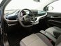 Fiat 500 RED 42 kWh | Apple Carplay/Android Auto | Achteruitrijcamera | Stoelverwarming | Lichtmetalen Velgen |