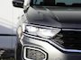 Volkswagen T-Roc 1.5 TSI Sport 150 pk DSG | Camera | Elektrische achterklep | Cruise control | Navi via App-Connect | Dodehoek detectie | Stoel- & Stuurverwarming | LED |