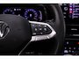 Volkswagen T-Roc R-Line 1.5 TSI 150pk DSG Automaat Panoramadak, Black Style, Adaptive cruise control, Achteruitrijcamera, Elektrische achterklep, LED koplampen, Stoelverwarming