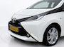 Toyota Aygo 1.0 VVT-i x-sport CAMERA - TREKHAAK - CRUISE - LMV