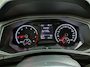 Volkswagen T-Roc 1.5 TSI Style | Achteruitrijcamera | Airco (automatisch) | Cruise control adaptief