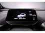 Volkswagen ID.4 Pro Limited Edition 77 kWh 286pk Automaat Warmtepomp, Trekhaak, Adaptive cruise control, Achteruitrijcamera, LED matrix koplampen, Harman Kardon audio