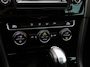 Volkswagen Golf Variant 1.4 TSI Highline 122PK DSG | Xenon | Trekhaak | Panoramadak | Navigatie | Cruise control | Climate control | Lichtmetalen velgen |
