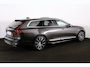 Volvo V90 T6 Recharge AWD Ultimate Bright - Panorama/schuifdak - IntelliSafe Assist & Surround - 360º Camera - Harman/Kardon audio - Adaptieve LED koplampen - Verwarmde voorstoelen, stuur & achterbank - Parkeersensoren voor & achter - Elektr. bedienb. voorstoelen met geheugen - Head up display - Extra getint glas - Inklapbare trekhaak - 19' LMV