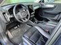 Volvo XC40 1.5 T2 Momentum Pro Automaat | Rijklaar incl 12 mnd Bovag | Panoramadak Leder Camera Carplay