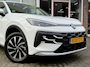 Volkswagen T-Roc 1.5 eTsi Life First Edition Automaat I Carplay I Stoelverwarming I Camera I Adapt. Cruise control