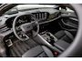 Audi A6 Avant 2.0 e-hybrid 367pk quattro S edition Competition | Luchtvering | HUD | Trekhaak | Stoelventilatie | B&O Audio | S6 Sierstukken