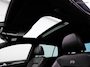 Volkswagen Golf 2.0 TSI R 4Motion 300pk (PANORAMADAK,CAMERA,LEER,ELEKTRISCHE STOELEN,STOELVERWARMING,ADAPTIVE CRUISE,NAVIGATIE)