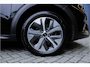 Kia Niro EV e-Niro ExecutiveLine 64 kWh |100% SOH|warmtepomp|3 fase|schuifdak|parkeersensoren|leder|