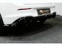 Volkswagen Golf 1.4 eHybrid GTE / GTI Look Diffuser / GTI Look Spoiler / Maxton Design Bodykit / Panoramadak / Matrix LED / Apple Carplay - Android Auto / Stoelverwarming / Ambienteverlichting / 19'' LMV / Achteruitrijcamera / Rode remzadels / Mistverlichting LED