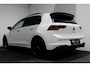 Volkswagen Golf 1.4 eHybrid GTE / GTI Look Diffuser / GTI Look Spoiler / Maxton Design Bodykit / Panoramadak / Matrix LED / Apple Carplay - Android Auto / Stoelverwarming / Ambienteverlichting / 19'' LMV / Achteruitrijcamera / Rode remzadels / Mistverlichting LED