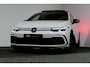 Volkswagen Golf 1.4 eHybrid GTE / GTI Look Diffuser / GTI Look Spoiler / Maxton Design Bodykit / Panoramadak / Matrix LED / Apple Carplay - Android Auto / Stoelverwarming / Ambienteverlichting / 19'' LMV / Achteruitrijcamera / Rode remzadels / Mistverlichting LED