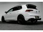 Volkswagen Golf 1.4 eHybrid GTE / GTI Look Diffuser / GTI Look Spoiler / Maxton Design Bodykit / Panoramadak / Matrix LED / Apple Carplay - Android Auto / Stoelverwarming / Ambienteverlichting / 19'' LMV / Achteruitrijcamera / Rode remzadels / Mistverlichting LED