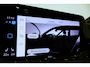 Volkswagen Golf 1.4 eHybrid GTE / GTI Look Diffuser / GTI Look Spoiler / Maxton Design Bodykit / Panoramadak / Matrix LED / Apple Carplay - Android Auto / Stoelverwarming / Ambienteverlichting / 19'' LMV / Achteruitrijcamera / Rode remzadels / Mistverlichting LED