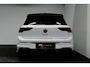 Volkswagen Golf 1.4 eHybrid GTE / GTI Look Diffuser / GTI Look Spoiler / Maxton Design Bodykit / Panoramadak / Matrix LED / Apple Carplay - Android Auto / Stoelverwarming / Ambienteverlichting / 19'' LMV / Achteruitrijcamera / Rode remzadels / Mistverlichting LED