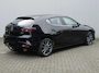 Mazda 3 e-SkyActiv-G M Hybrid Luxury + Trekhaak / HUD / Add. Cruise / Navigatie + Camera! / Stoel/stuurverwarming /