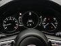 Mazda 3 e-SkyActiv-G M Hybrid Luxury + Trekhaak / HUD / Add. Cruise / Navigatie + Camera! / Stoel/stuurverwarming /
