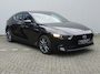 Mazda 3 e-SkyActiv-G M Hybrid Luxury + Trekhaak / HUD / Add. Cruise / Navigatie + Camera! / Stoel/stuurverwarming /