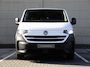 Volkswagen e-Transporter Life L1 71kWh 136 PK | Navigatie via Apple Carplay | Camera | PDC | Cruise control | All season banden | Trekhaak |