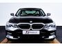 BMW 3-Serie 330e Sport Line - Active Cruise Control - Stoelverwarming voor en achter - Elektrisch verstelbare stoelen - Elektrische achterklep - Geluiddempende/getinte ruiten - BMW Live Cockpit Professional -